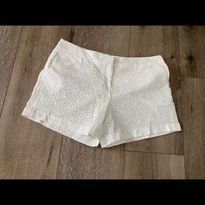 Dalia Collection White Lace Overlay Shorts Size 10